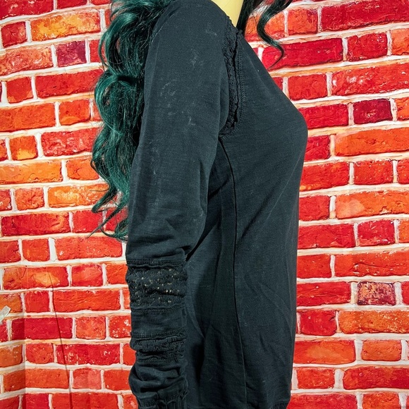 Affliction Women’s  long sleeve sweater - Picture 6 of 9